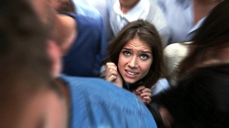 Κρίση πανικού δημοσίως: Πέντε βήματα για να τη νικήσετε